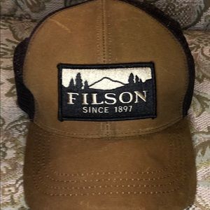 Filson logger hat with mess back